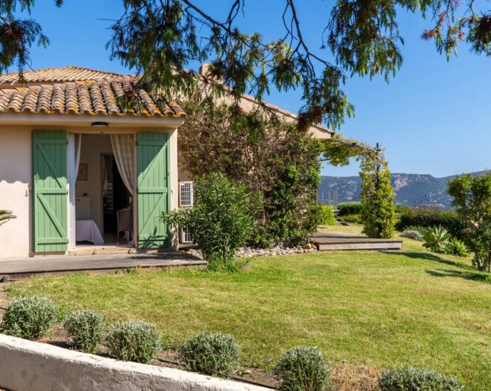 Porto Vecchio – Domaine de Marina di Fiori – Propriété vue mer – 7 chambres