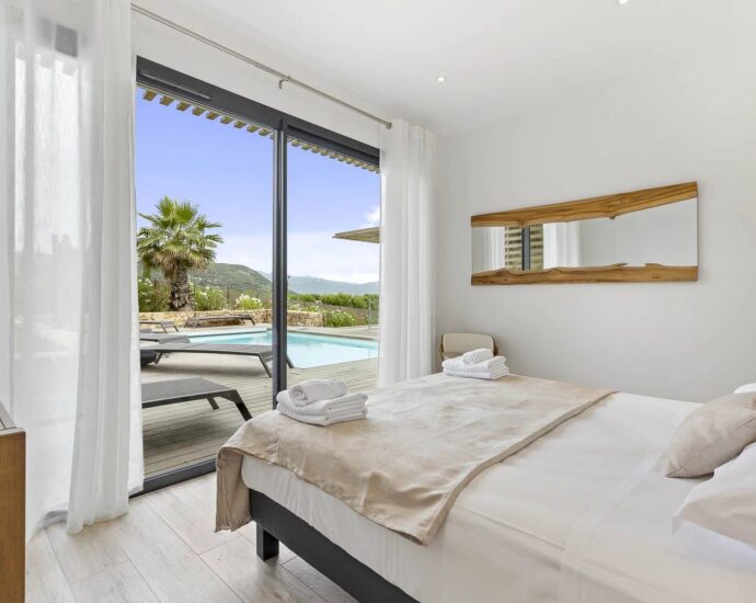 Capicciola – Ensemble de 2 magnifiques villas T6, vue mer, proche plage
