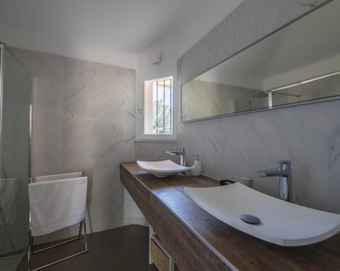 Porto Vecchio, villa 4 chambres, piscine, proche plage