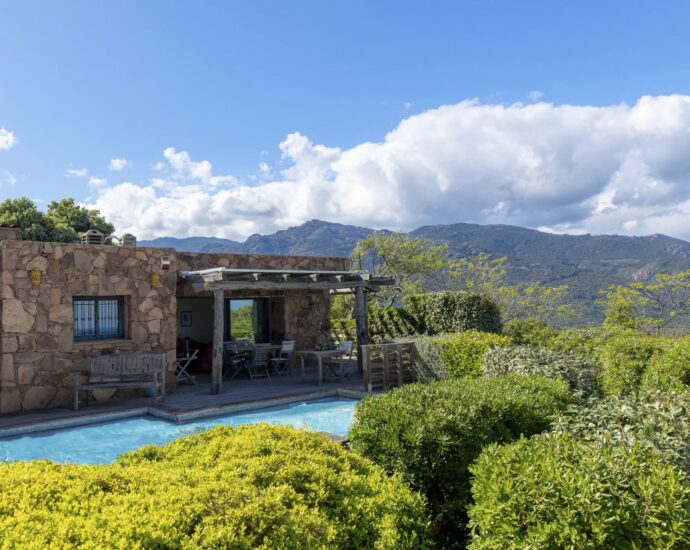 Porto-Vecchio, Villa 3 chambres, Piscine, Vue mer et montagnes