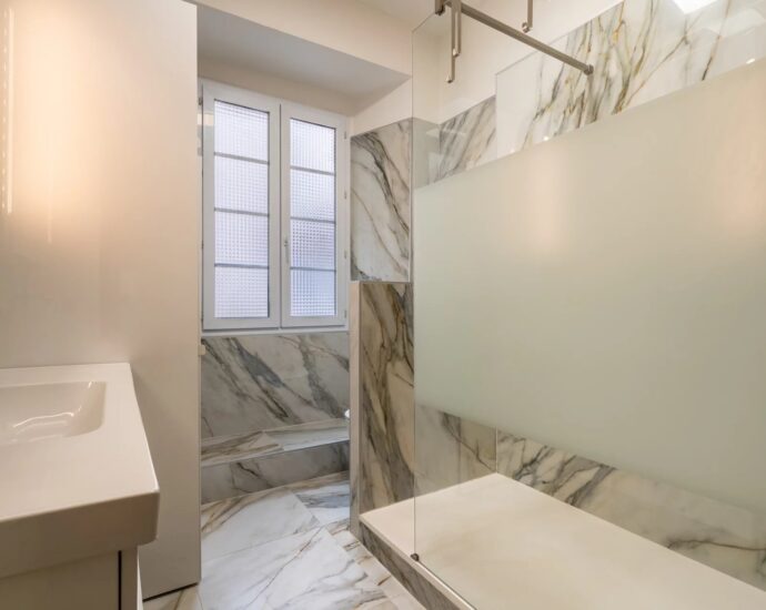 Bastia, City Center, Bourgeois Apartment, 3 Bedrooms