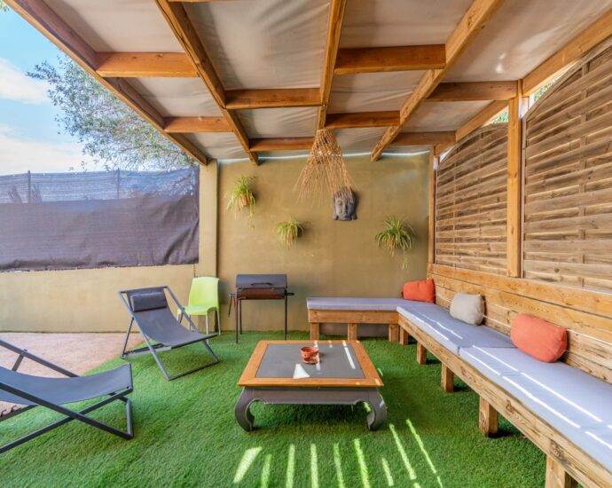 Exclusivité, Porto-Vecchio, propriété 7 chambres, piscine