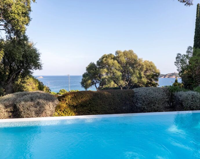 Pinarello, 5 bedrooms, swimming pool, sea and mountain views