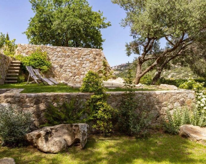 Pigna, villa d’architecte, 4 chambres, vue village et montagne