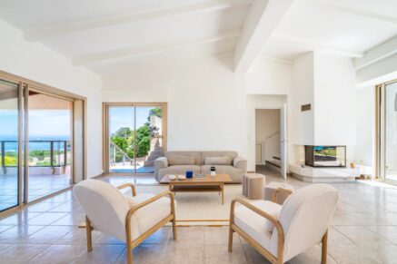 Corbara, Marine de Davia, villa 6 chambres, piscine, vue mer panoramique, plage à pied
