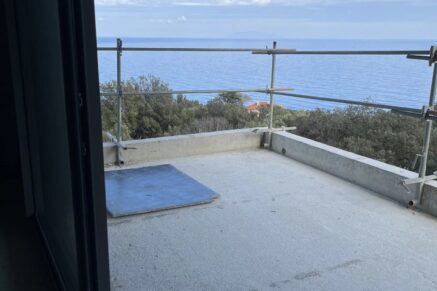 Ville di Pietrabugno. appartement neuf. 2 chambres. vue mer