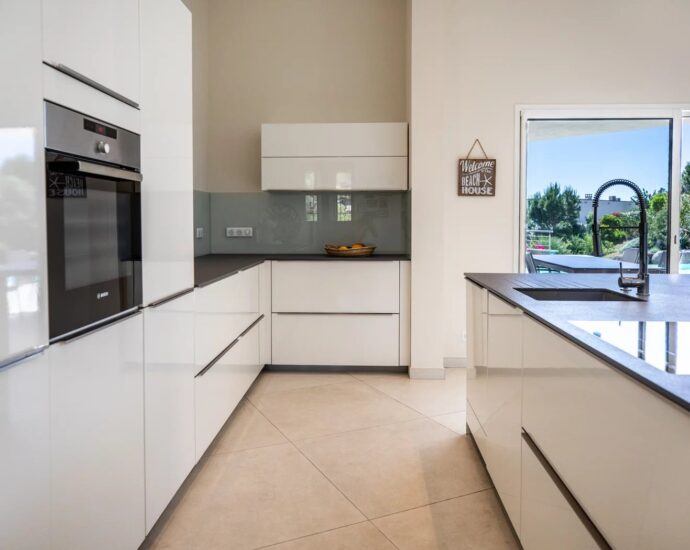 Solenzara, 6 Chambres, Piscine, Vue mer panoramique, Proche plage