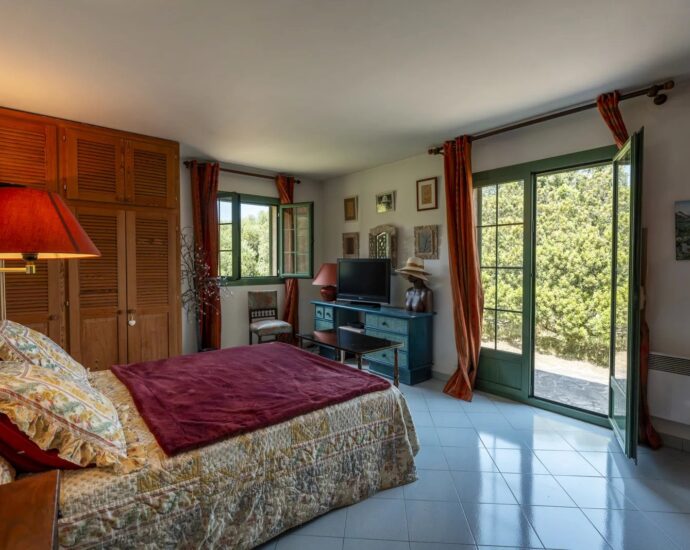 Exclusive, Monticello, villa, 3 bedrooms, sea view