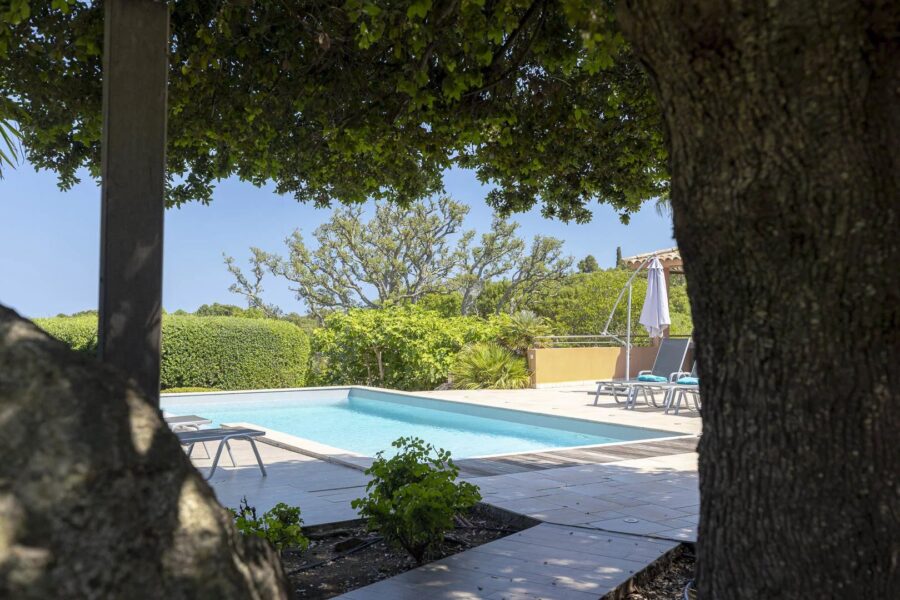 Exclusivité, Carpalone, villa 4 Chambres, Piscine, vue dégagée,  Proche plage