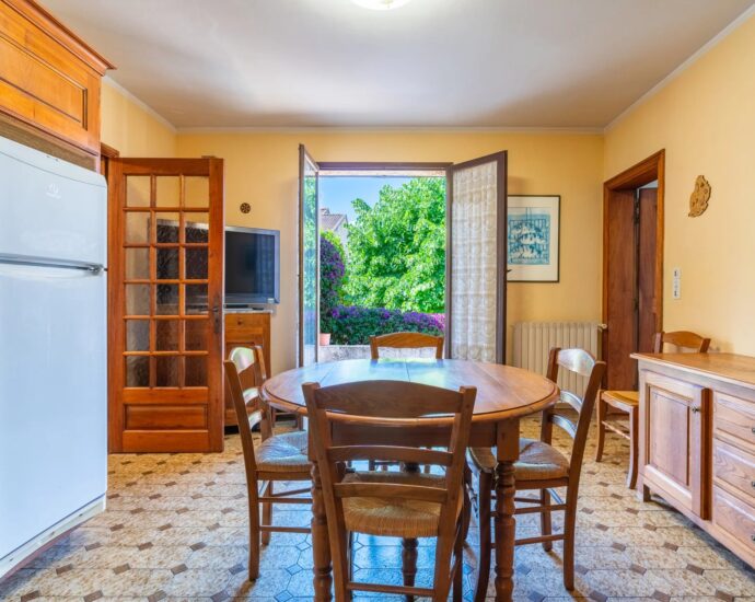 Saint Florent, 5 chambres, centre-ville