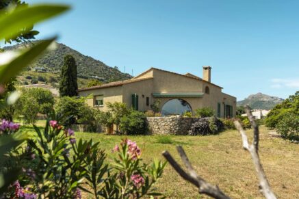Exclusive, Monticello, villa, 3 bedrooms, sea view