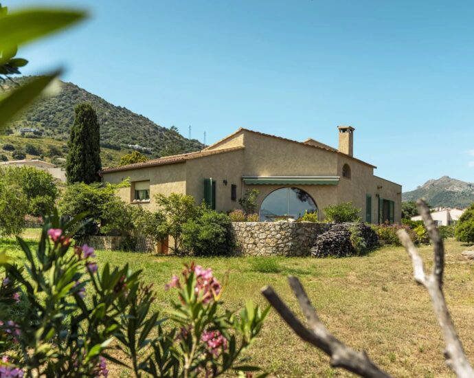 Exclusive, Monticello, villa, 3 bedrooms, sea view