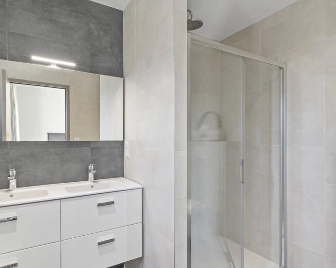 Pinarello, Villa contemporaine, 4 chambres, Piscine, plage à pied