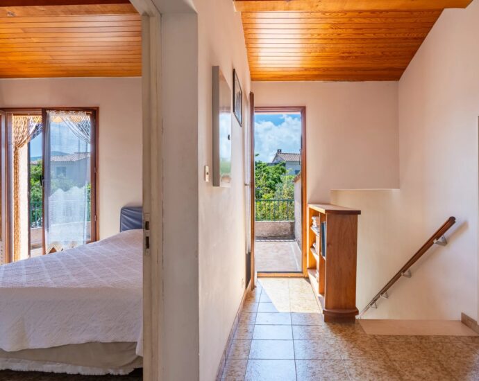 Saint Florent, 5 chambres, centre-ville
