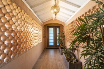 Porto-Vecchio, Domaine de Cala Rossa, villa 6 bedrooms, swimming pool and beach at walking distance