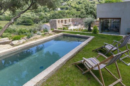 Pigna, villa d’architecte, 4 chambres, vue village et montagne