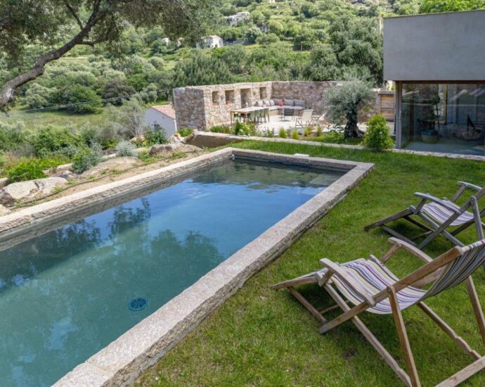 Pigna, villa d’architecte, 4 chambres, vue village et montagne