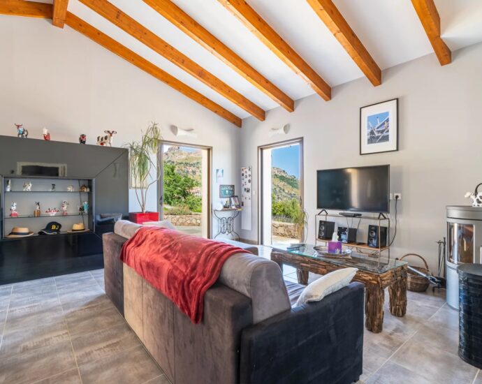 Santa-Reparata-Di-Balagna, villa, terrain constructible, piscine, vue panoramique mer et montagnes