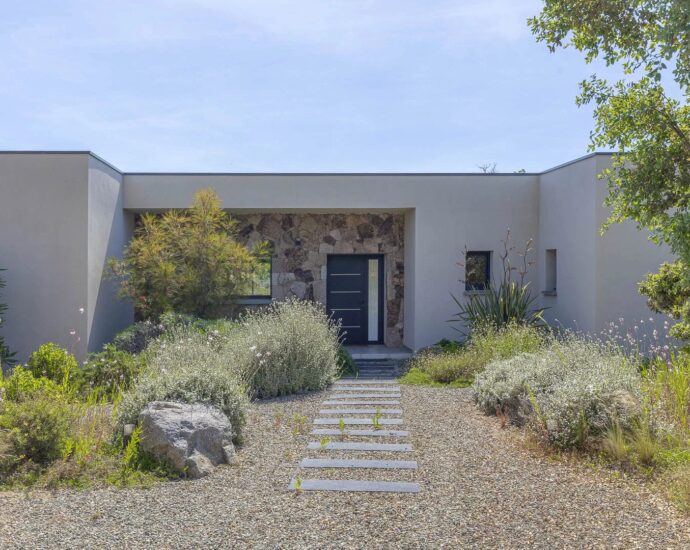 Pinarello, Villa contemporaine, 4 chambres, Piscine, plage à pied