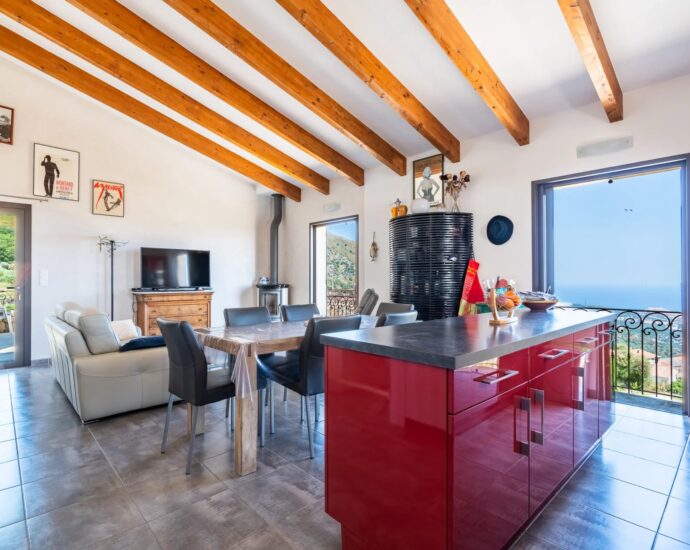 Santa-Reparata-Di-Balagna, villa, terrain constructible, piscine, vue panoramique mer et montagnes