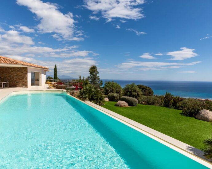 Solenzara, 6 Chambres, Piscine, Vue mer panoramique, Proche plage