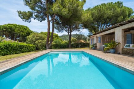 Saint-Florent, villa 3 chambres, piscine, plage à pieds