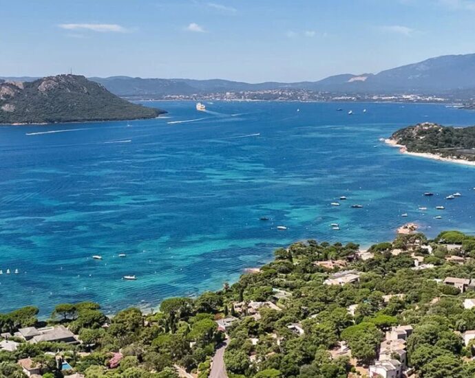 Porto-Vecchio, Domaine de Cala Rossa, 5-rooms villa