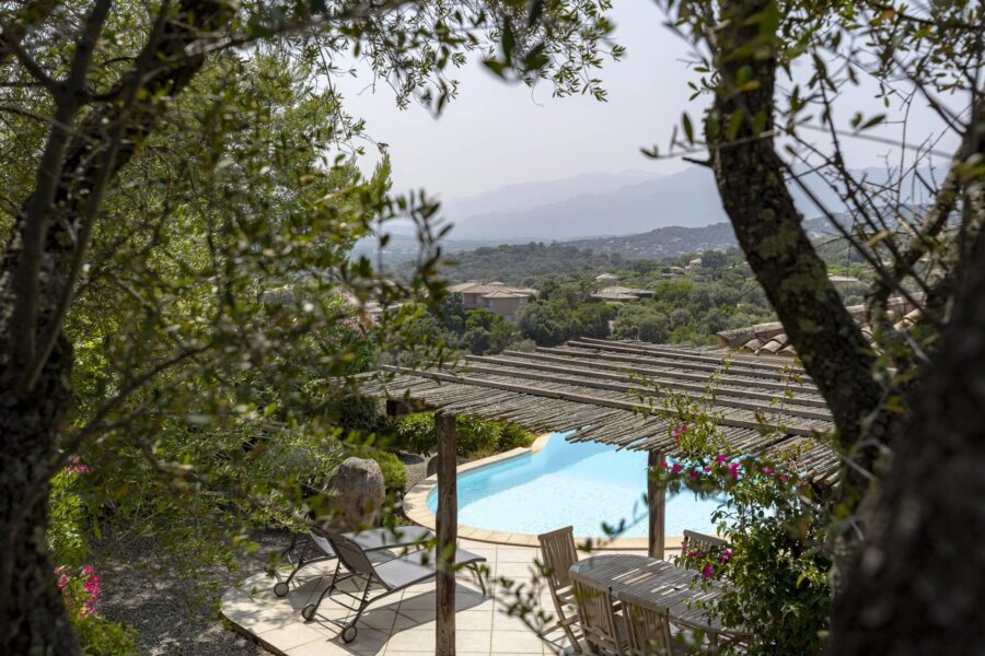 Ste Lucie de Porto-Vecchio –  Villa 3 chambres avec piscine, garage, vue panoramique mer et montagnes