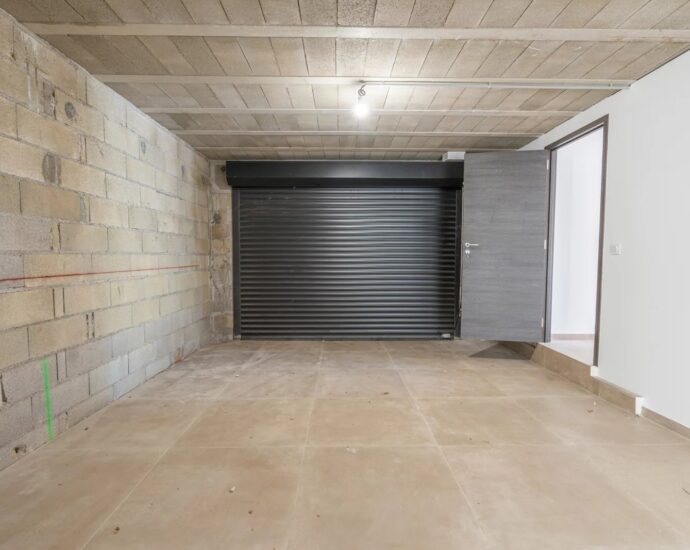 Pinarello – Villa contemporaine, 5 chambres, piscine, garage et plage à pied