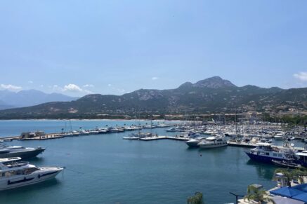 Calvi, appartement d’exception, 3 chambres, vue mer panoramique