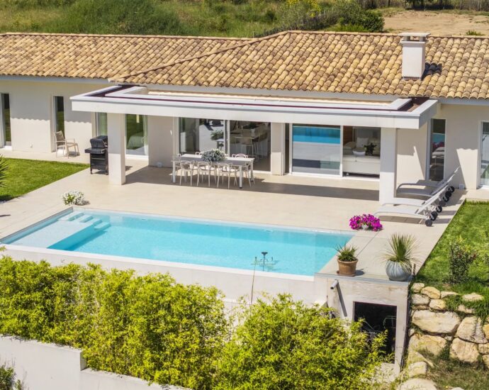 Exclusivité, Villa, Sagone, 4 chambres, vue mer panoramique, piscine, plages à pied