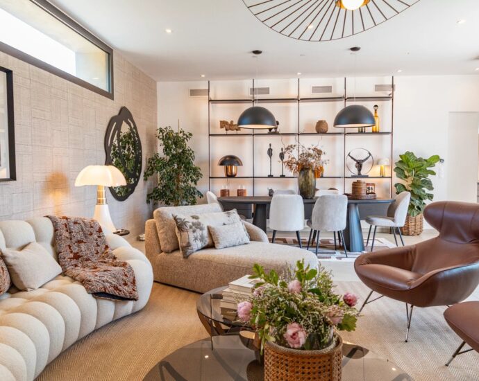 Pinarello, villa 4 chambres, avec piscine, domaine sécurisé, vue dégagée sur le maquis, proche plage