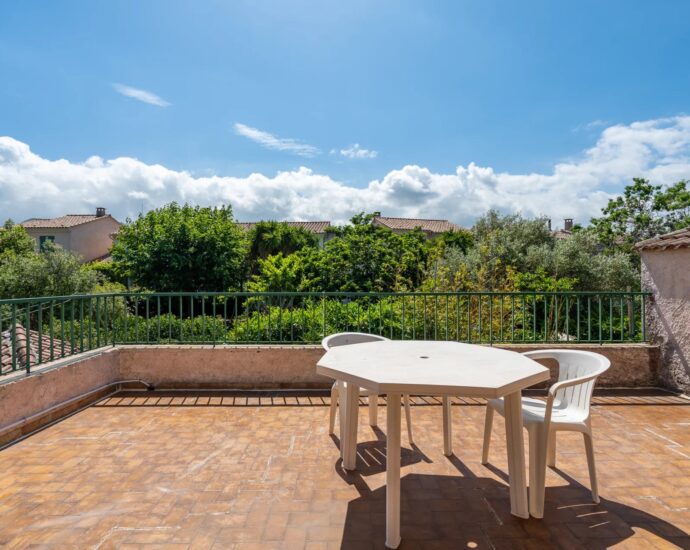 Saint Florent, 5 chambres, centre-ville