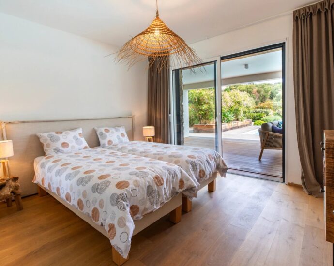 Domaine D’Arasu, Villa 4 chambres vue mer et piscine, Casa Bianca RL270