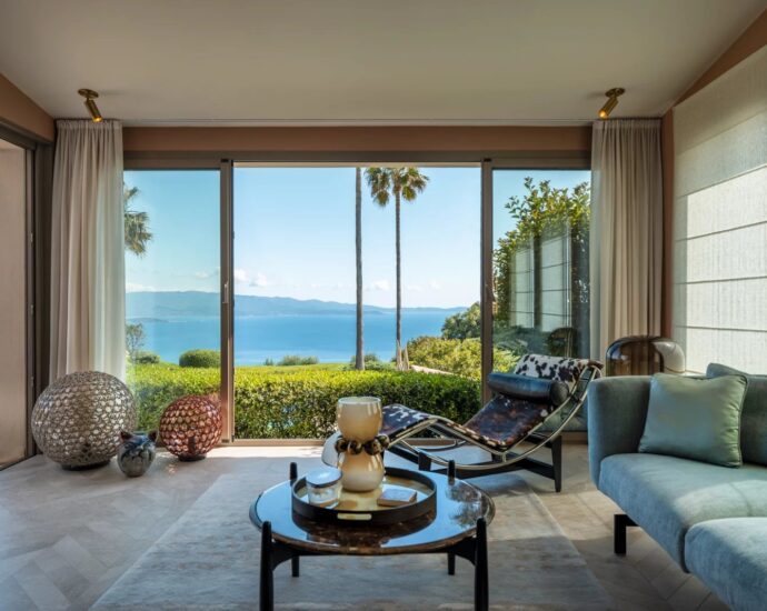 Exclusivité, Ajaccio, Villa, 4 chambres, vue mer panoramique, piscine