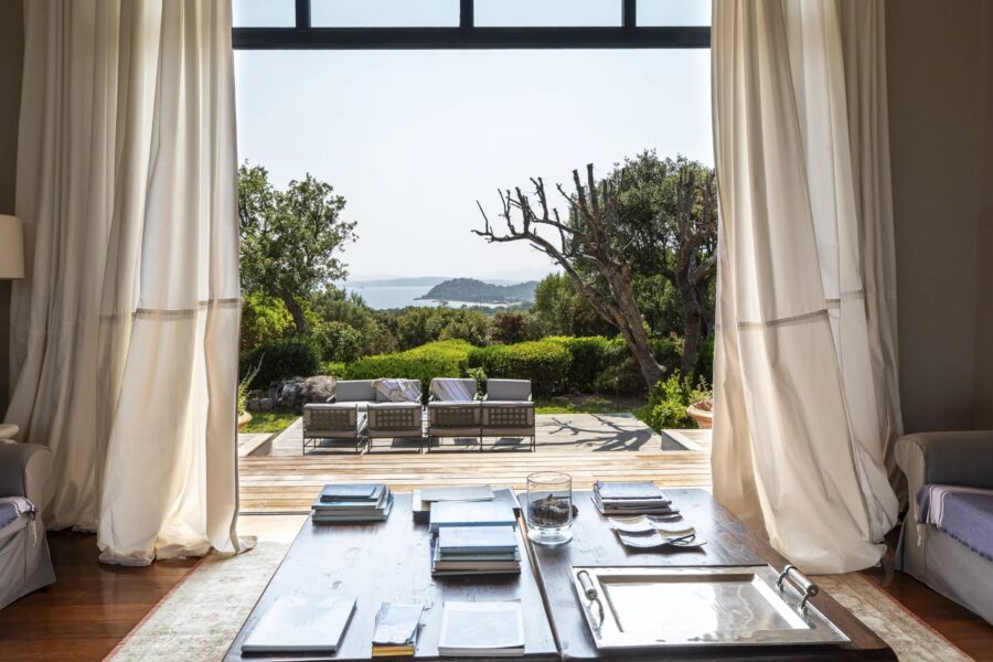 Porto Vecchio, Domaine de Cala Rossa, 6 bedroom villa, swimming pool, sea view