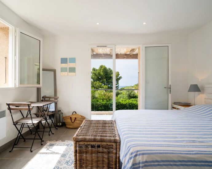 Saint-Florent, villa 3 chambres, piscine, plage à pieds