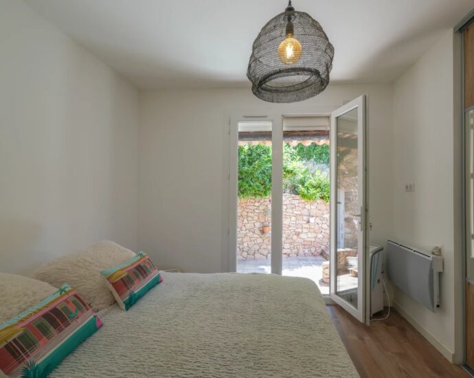Sea View Villa in Bastelicaccia – 5 Bedrooms, 2 Independent Apartments