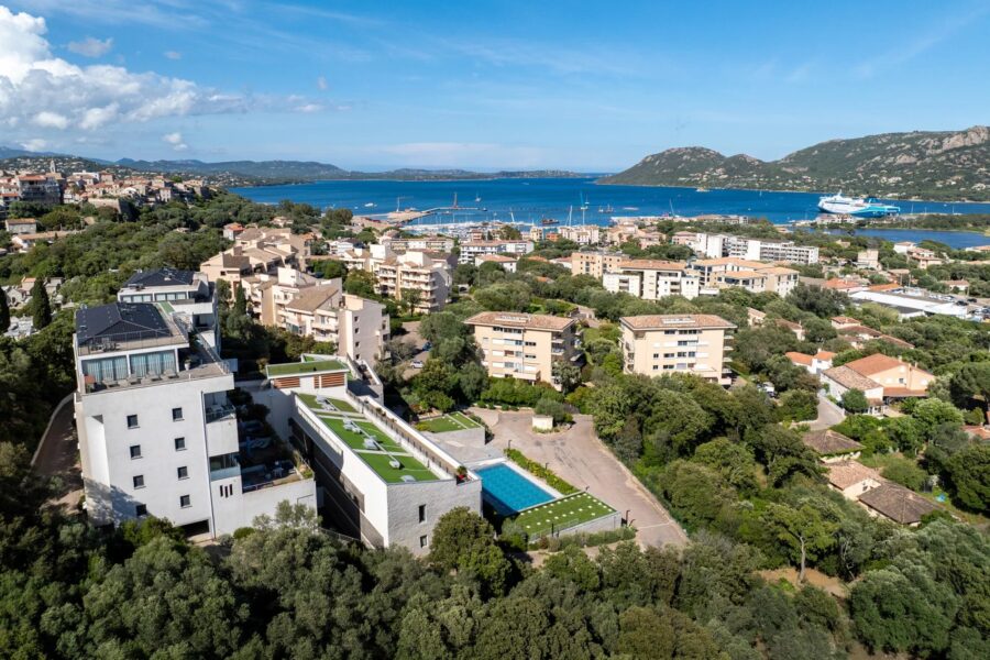 Porto-Vecchio, Duplex Apartment, 5 Bedrooms, Mountain View, Shared Pool