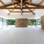 Exclusivité – Porto-Vecchio, Villa d’architecte, 6 chambres, piscine, vue montagne