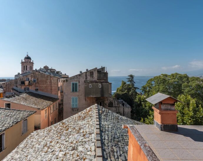 Bastia, citadelle, appartement, 4 chambres, vue panoramique