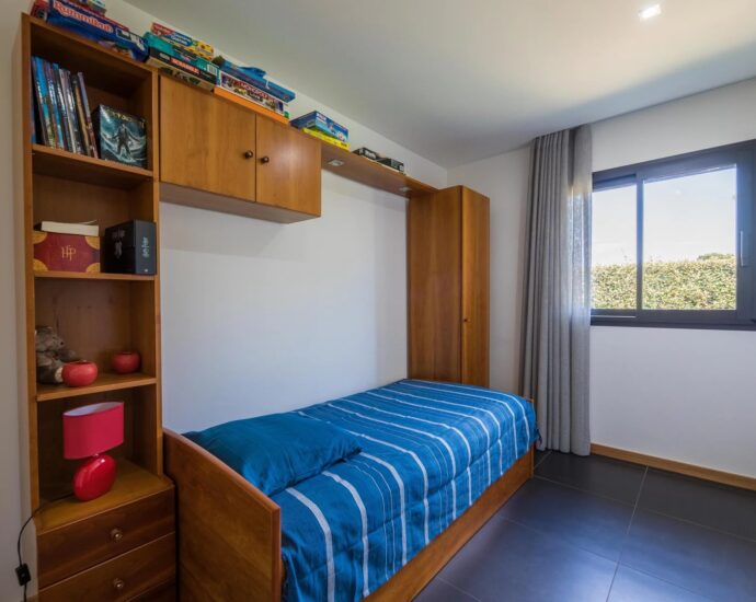 Porto-Vecchio, Saint-Cyprien, villa 4 chambres, piscine, plage à pied