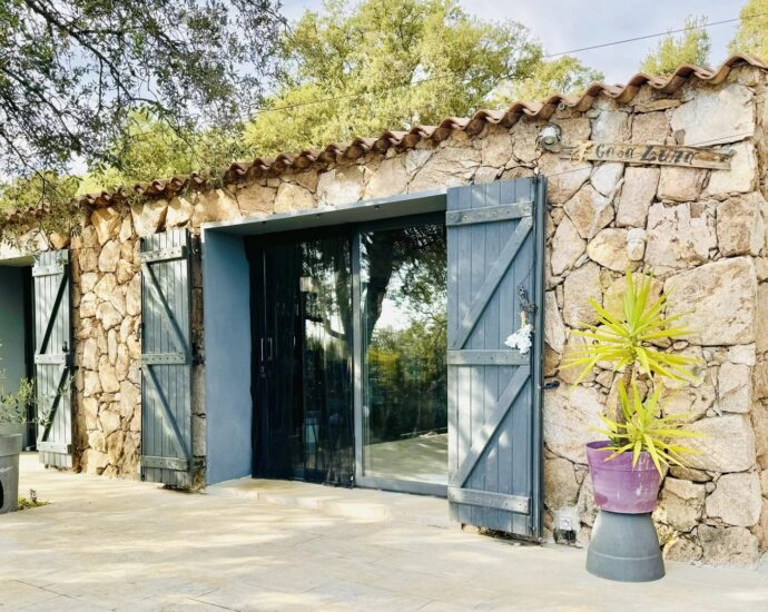Porto-Vecchio,  Villa type bergerie, 2 chambres, vue dégagée