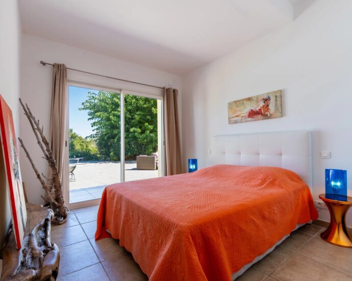Favone, 4 chambres, piscine, pied dans l’eau