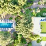 Villa contemporaine 5 chambres avec piscine et vue mer, au cœur du maquis
