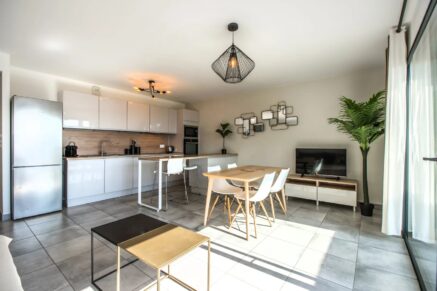Porticcio, Appartement, 2 chambres, vue mer panoramique, proche plages