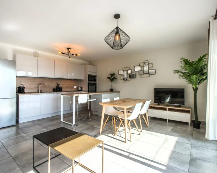 Porticcio, Appartement, 2 chambres, vue mer panoramique, proche plages