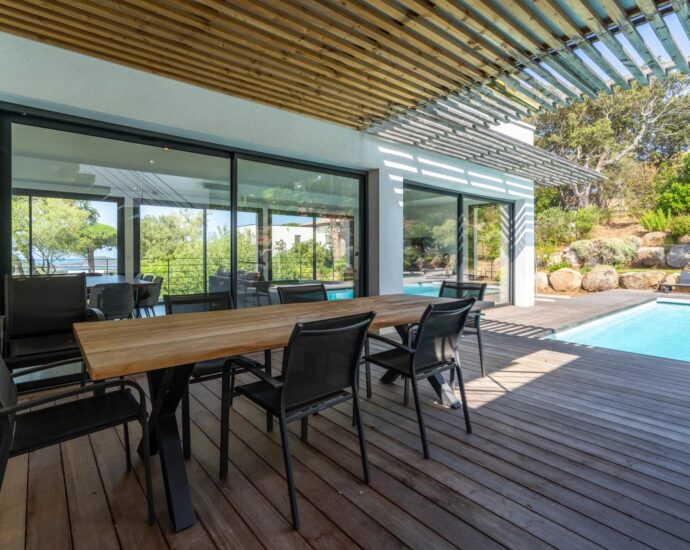 Capicciola –  Villa mitoyenne T6, sans vis à vis,  vue mer, proche plage