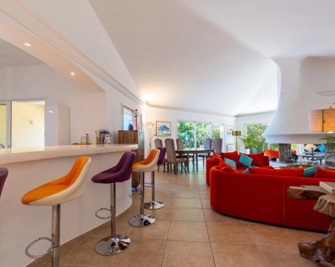 Favone, 4 chambres, piscine, pied dans l’eau