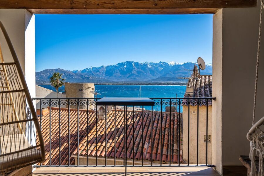 Calvi, old town centre, type 4 duplex flat, view of the Gulf
